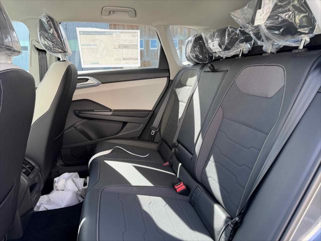 2026 Volkswagen Taos SE