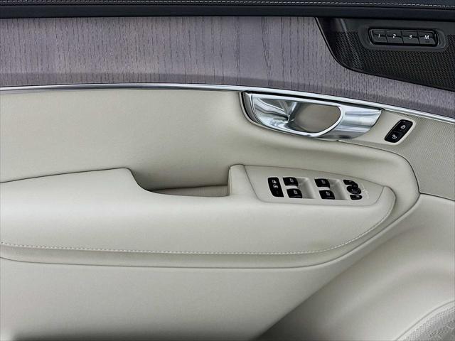 2026 Volvo XC90 Plug-In Hybrid Ultra, T8 AWD, Electric/Gasoline, Bright, 7 Seats
