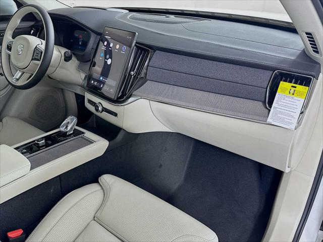 2026 Volvo XC90 Plug-In Hybrid Ultra, T8 AWD, Electric/Gasoline, Bright, 7 Seats