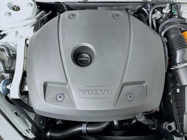 2026 Volvo XC90 Plug-In Hybrid Ultra, T8 AWD, Electric/Gasoline, Bright, 7 Seats