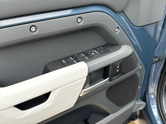 2026 Land Rover Defender P300 S