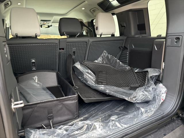 2026 Land Rover Defender P300 S