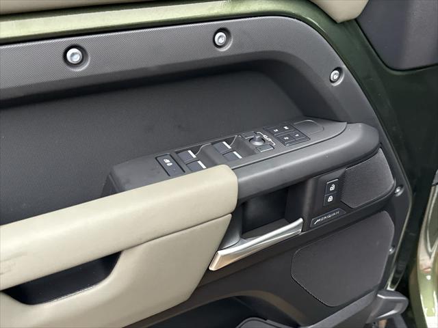 2026 Land Rover Defender P300 S