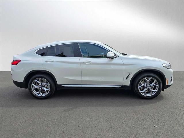 2025 BMW X4 xDrive30i