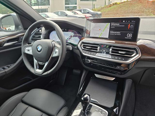 2025 BMW X4 xDrive30i