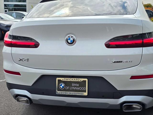 2025 BMW X4 xDrive30i