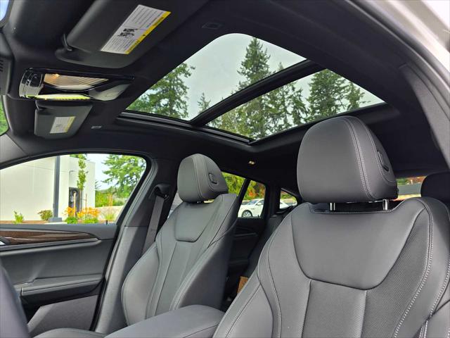 2025 BMW X4 xDrive30i