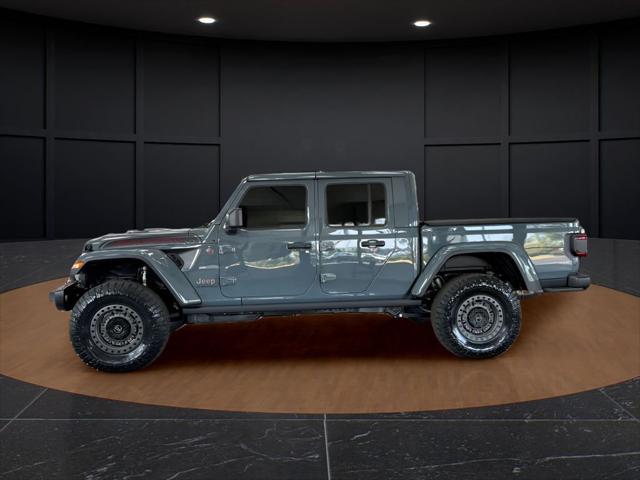 2026 Jeep Gladiator GLADIATOR SHADOW OPS 4X4