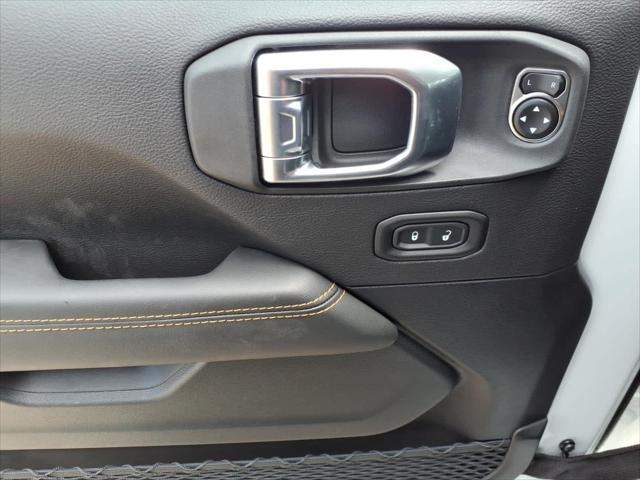 2026 Jeep Gladiator GLADIATOR SAHARA 4X4