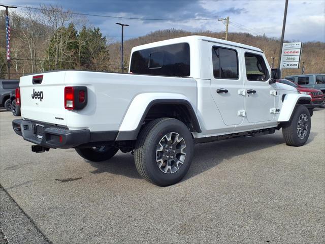 2026 Jeep Gladiator GLADIATOR SAHARA 4X4 2026 Jeep Gladiator GLADIATOR SAHARA 4X4