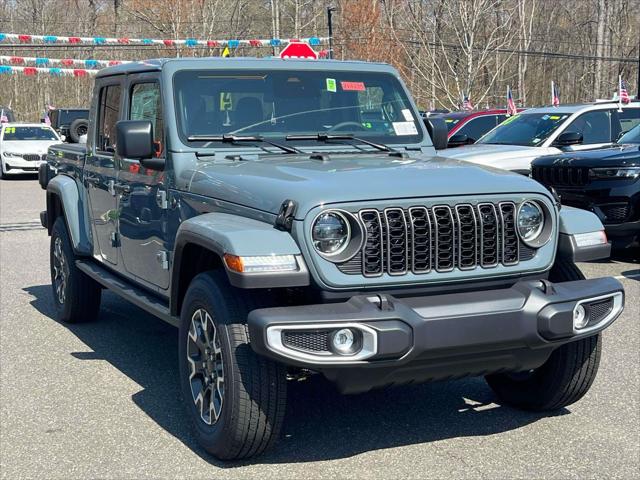 2026 Jeep Gladiator GLADIATOR SAHARA 4X4