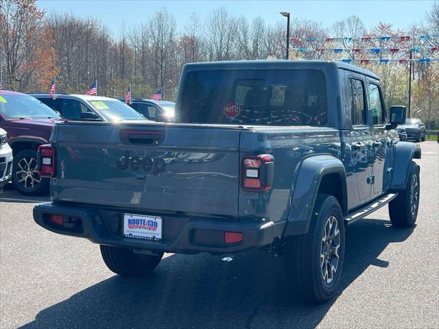 2026 Jeep Gladiator GLADIATOR SAHARA 4X4