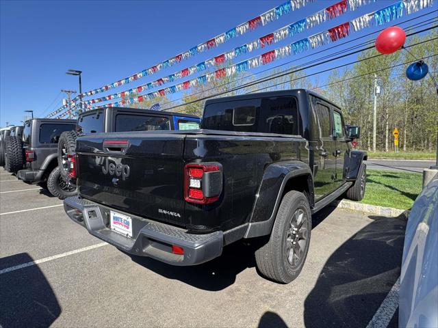 2026 Jeep Gladiator GLADIATOR SAHARA 4X4 2026 Jeep Gladiator GLADIATOR SAHARA 4X4