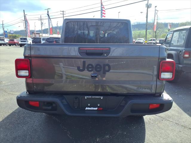 2026 Jeep Gladiator GLADIATOR SAHARA 4X4 2026 Jeep Gladiator GLADIATOR SAHARA 4X4