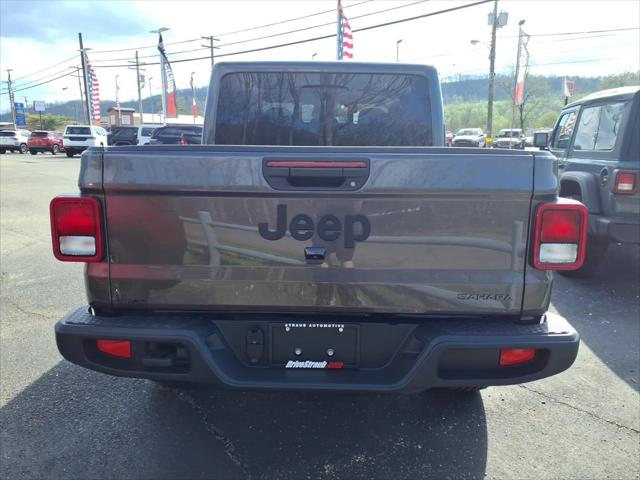 2026 Jeep Gladiator GLADIATOR SAHARA 4X4