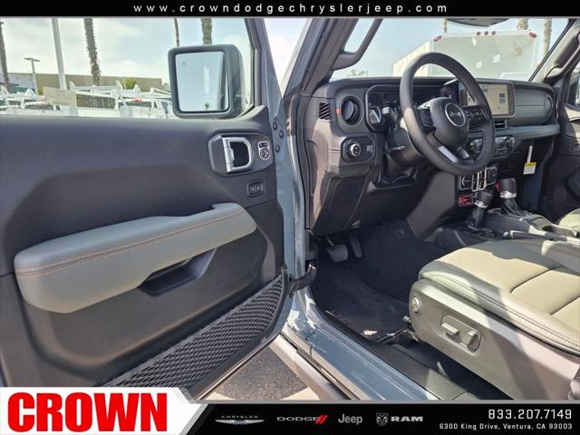 2026 Jeep Gladiator Sport