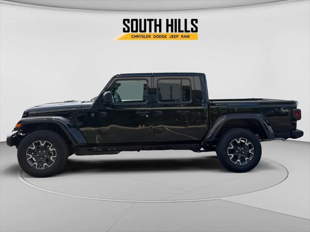 2026 Jeep Gladiator GLADIATOR SAHARA 4X4