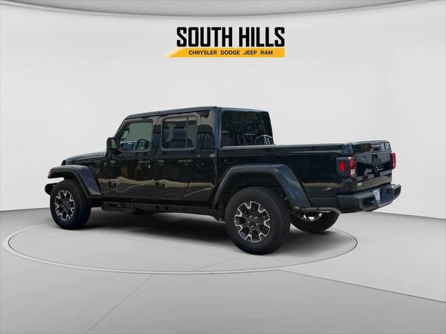 2026 Jeep Gladiator GLADIATOR SAHARA 4X4