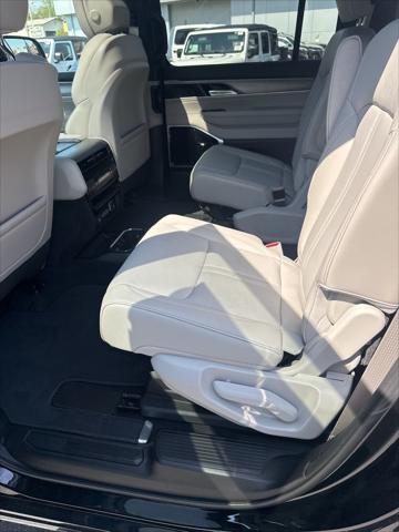 2026 Jeep Grand Wagoneer Limited Altitude 4x4