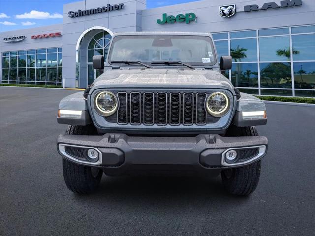 2026 Jeep Gladiator GLADIATOR SAHARA 4X4