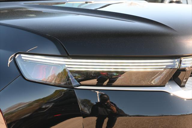 New 2026 High Gloss Black Exterior Paint Jeep Grand Wagoneer image 37