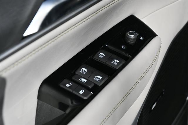 New 2026 High Gloss Black Exterior Paint Jeep Grand Wagoneer image 41