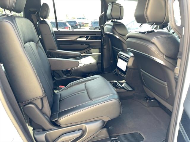 2026 Jeep Grand Wagoneer Summit Obsidian 4x4