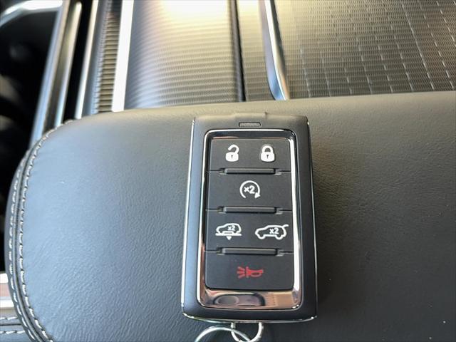 2026 Jeep Grand Wagoneer Summit Obsidian 4x4