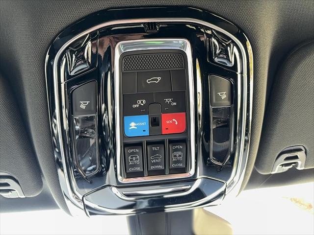 2026 Jeep Grand Wagoneer Summit Obsidian 4x4