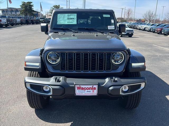 2026 Jeep Gladiator GLADIATOR SAHARA 4X4