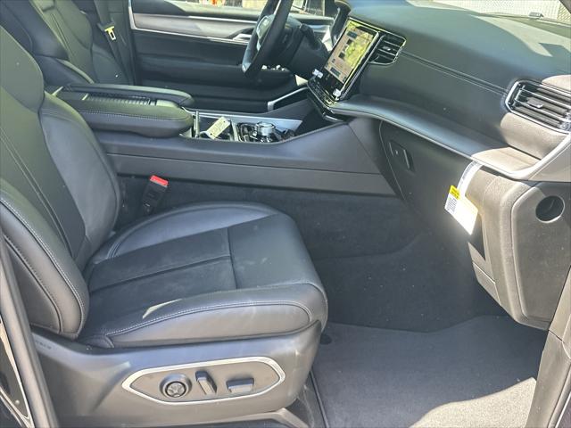2026 Jeep Grand Wagoneer Limited Altitude 4x4