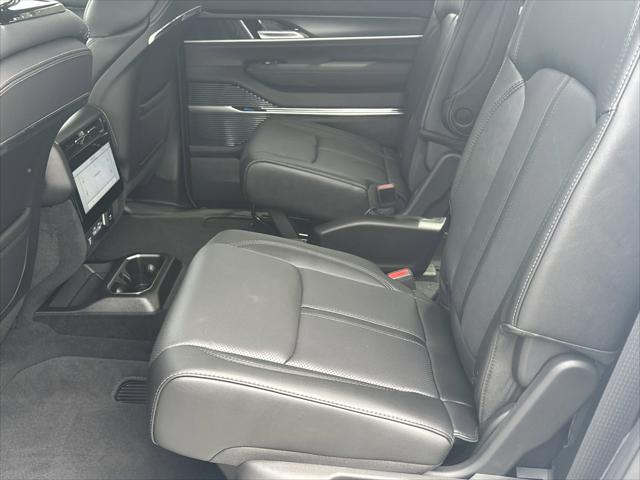2026 Jeep Grand Wagoneer Summit Obsidian 4x4