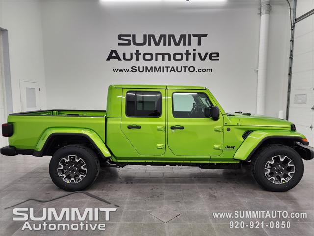 2026 Jeep Gladiator GLADIATOR SAHARA 4X4