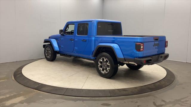 2026 Jeep Gladiator GLADIATOR SAHARA 4X4