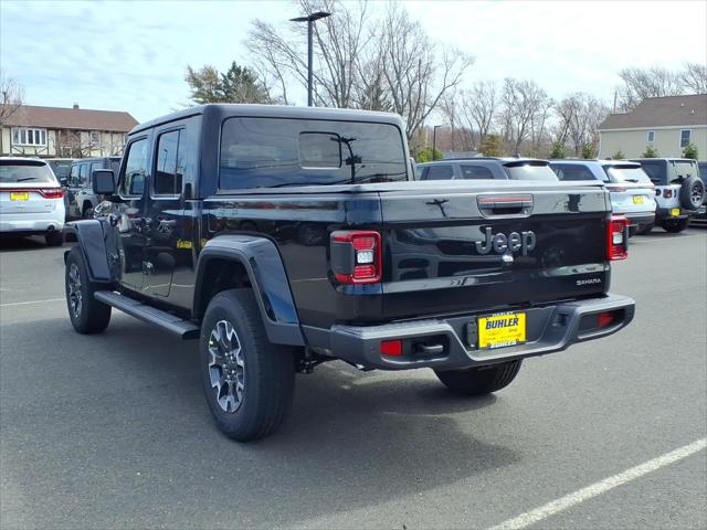 2026 Jeep Gladiator GLADIATOR SAHARA 4X4
