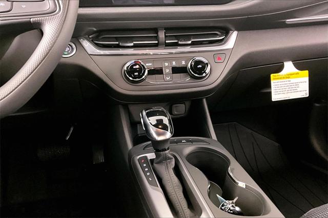 2026 Buick NV Preferred FWD
