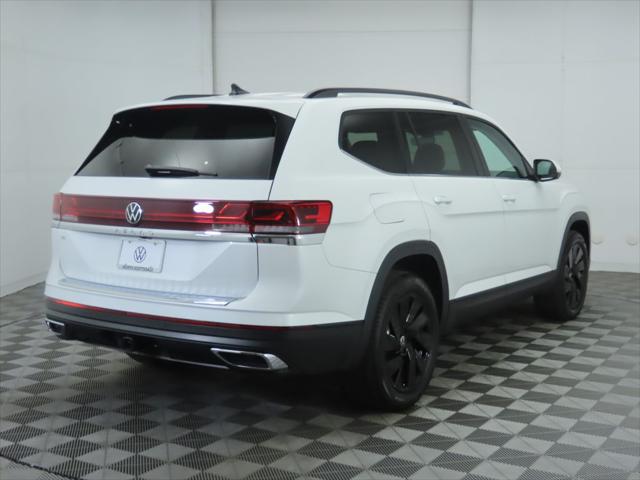 2026 Volkswagen Atlas SE with Technology