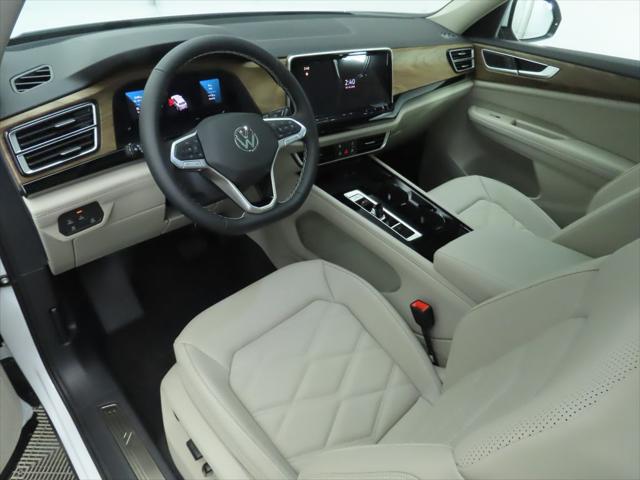 2026 Volkswagen Atlas SE with Technology