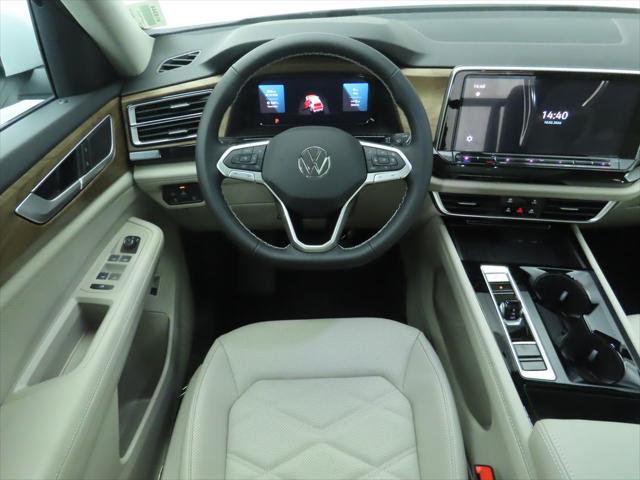 2026 Volkswagen Atlas SE with Technology