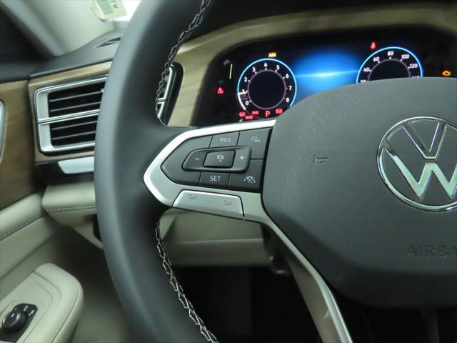 2026 Volkswagen Atlas SE with Technology