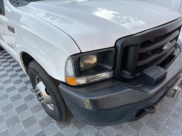 2004 Ford F-350 DRW