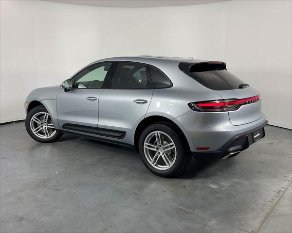 2025 Porsche Macan Unknown