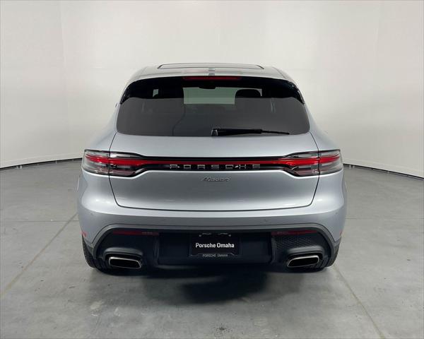 2025 Porsche Macan Unknown