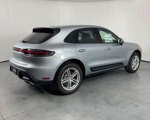 2025 Porsche Macan Unknown