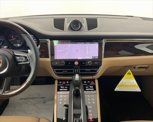 2025 Porsche Macan Unknown