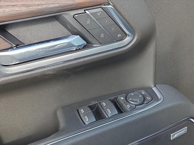 2026 GMC Sierra 1500 Crew Cab, Short Bed, SLT, 4WD