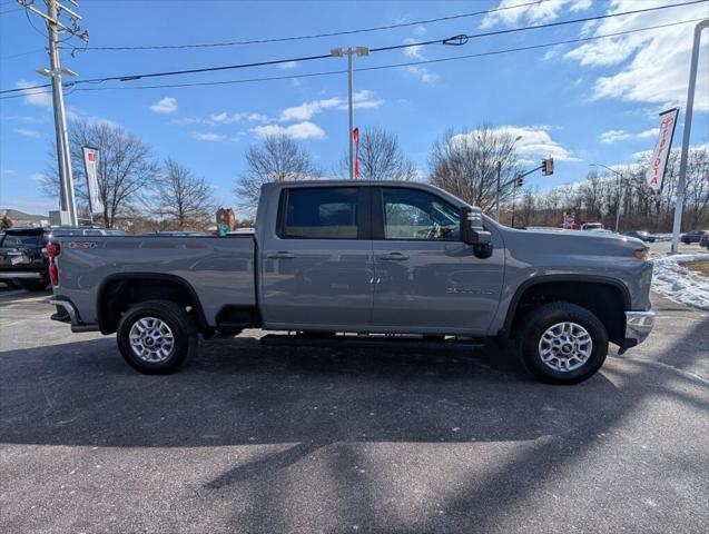 2024 Chevrolet Silverado 2500HD 4WD Crew Cab Standard Bed LT
