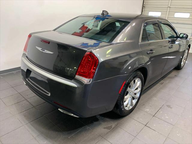 2017 Chrysler 300 Limited AWD 2017 Chrysler 300 Limited AWD