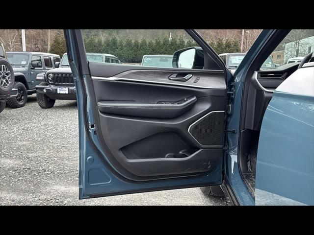 2026 Jeep Grand Cherokee Limited 4x4