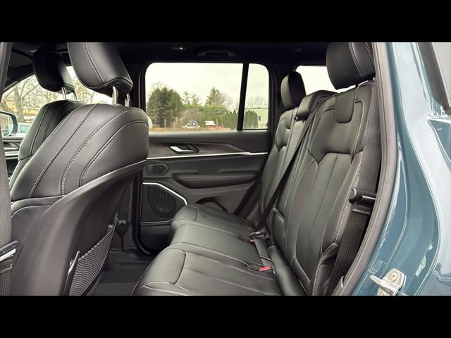 2026 Jeep Grand Cherokee Limited 4x4